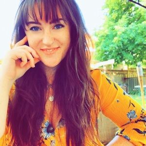 Meet your Posher, Alicia